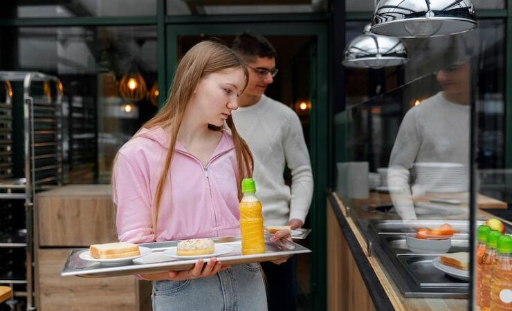 Benefits of choosing restaurants with free parking for customers