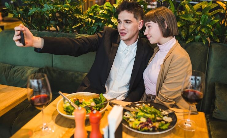 Personalized dining experience with custom menu, name cards, and elegant table setting.